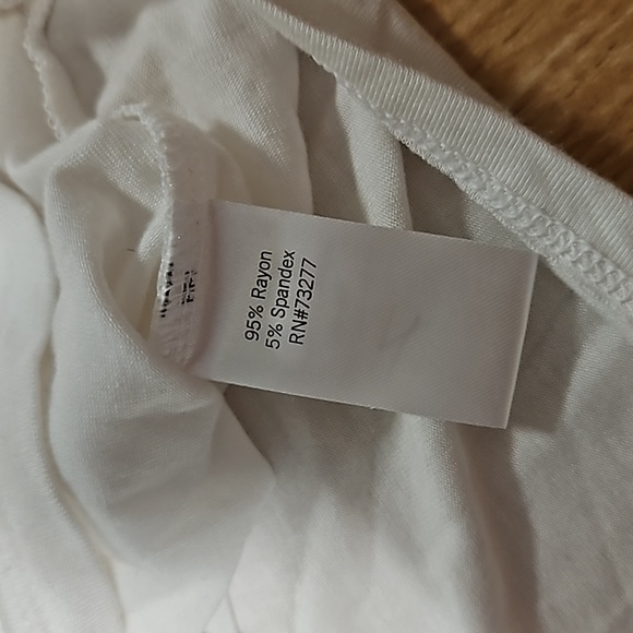 APT. 9 Cold Should Top - Picture 4 of 5